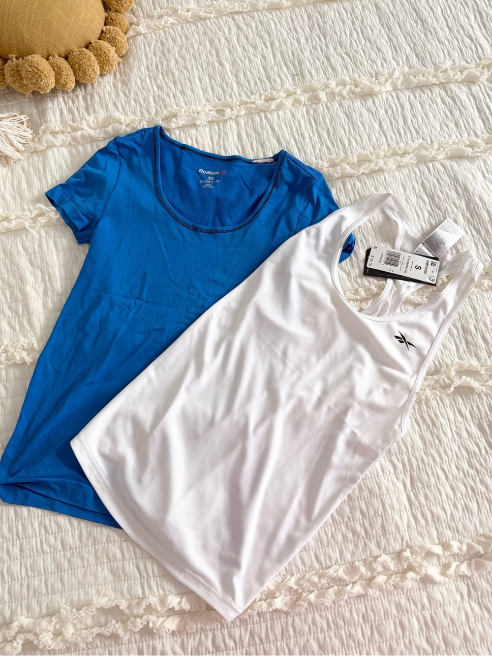 Athletic tops bundle